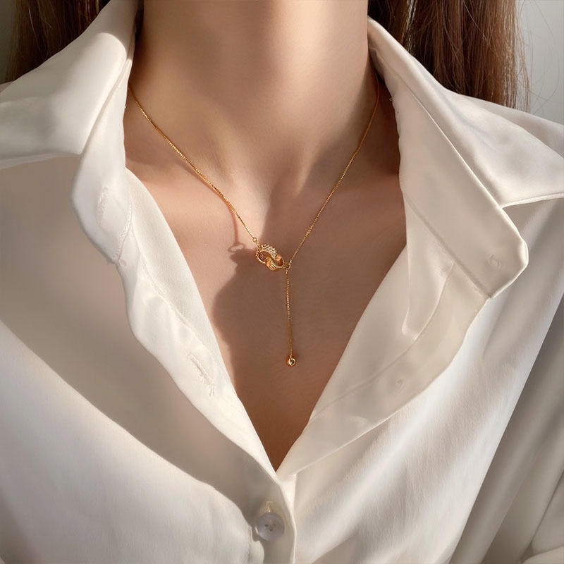 Dây chuyền nữ chất liệu titan mặt dây thiết kế thời trang đính đá pha lê cao cấp mẫu mới 2023