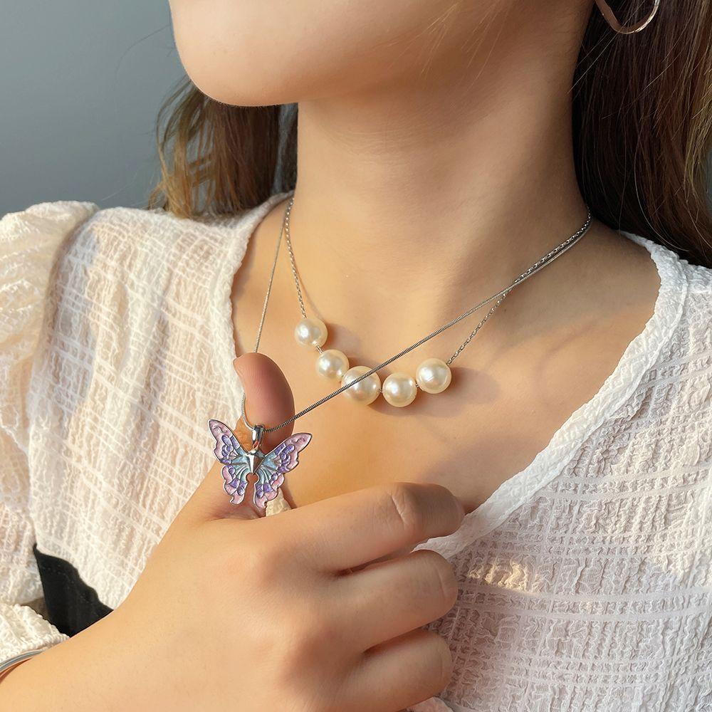 QQMALL Dây Chuyền Mặt Hình Bướm Phong Cách Vintage Thanh Lịch Cho Nữ