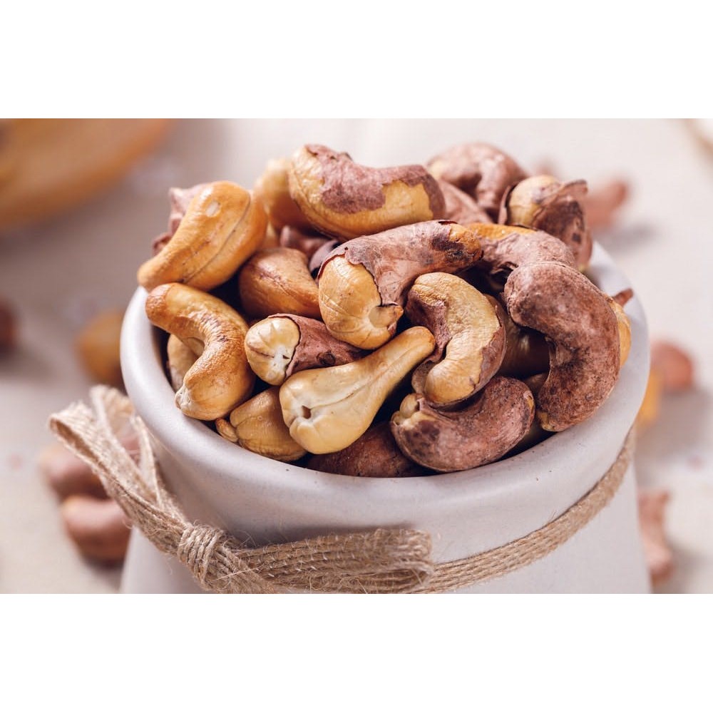 Hạt điều rang muối sạch vỏ Lodaz ăn vặt vừa ngon vừa rẻ Hà Nội nguyên hộp 330gr
