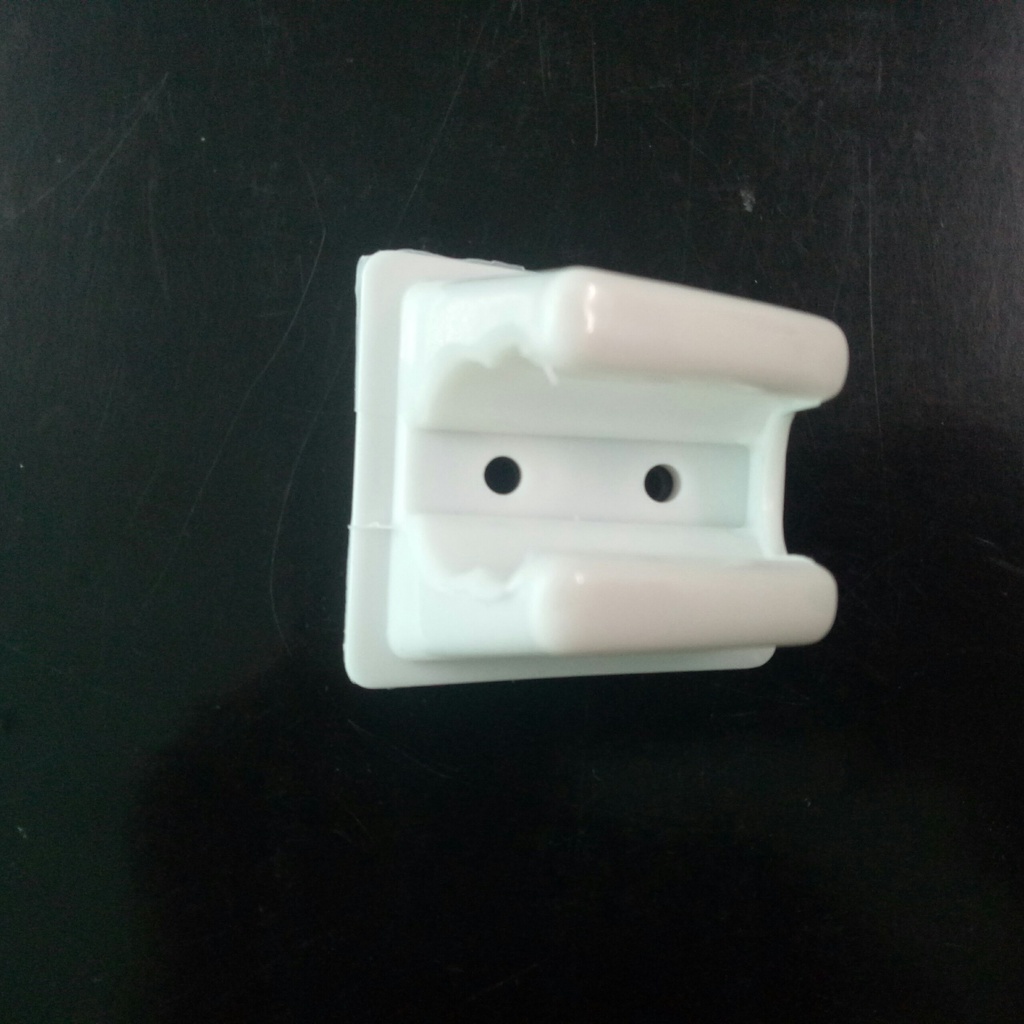 Giá đỡ tay sen, gác cài vòi hoa sen, vòi xịt nhựa trắng giá siêu sốc