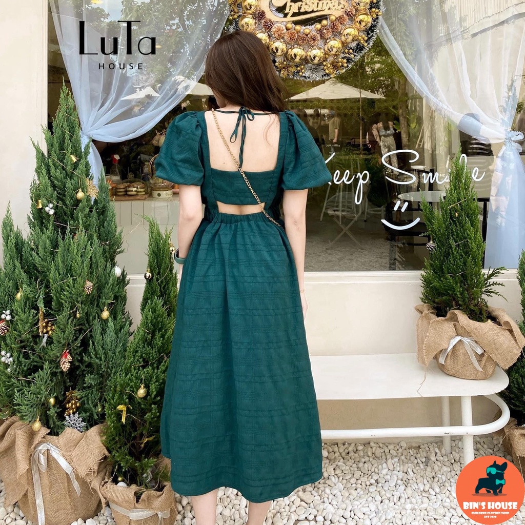 BÁN SỈ VÁY XANH HỞ LƯNG CỔ VUÔNG