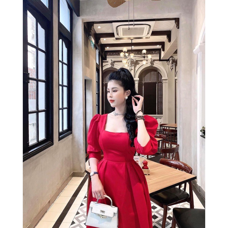 Đầm cổ vuông tay phồng lửng tafta