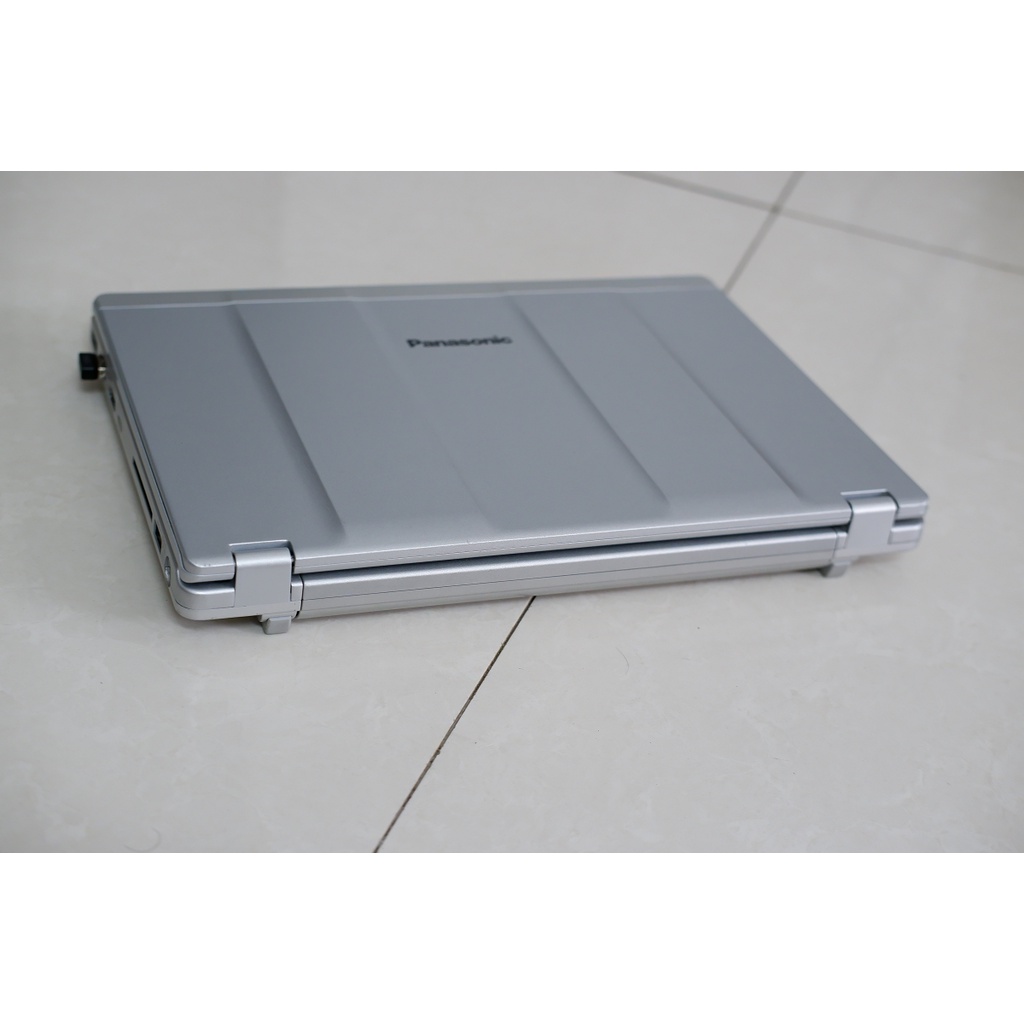 Laptop panasonic SZ6 made in Japan tiêu chuẩn quân đội