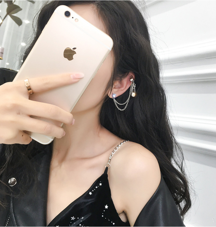 1 Bông tai nụ thánh giá thời trang hip hop unisex Hàn Quốc