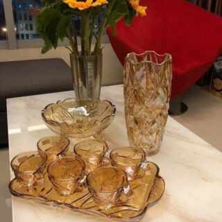 Bộ 6 cốc thủy tinh kèm khay màu vàng
