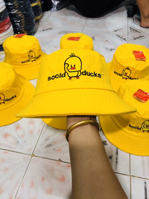 NÓN BUCKET THÊU VỊT - MŨ TAI BÈO