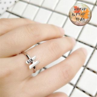 Nhẫn hình logo BTS