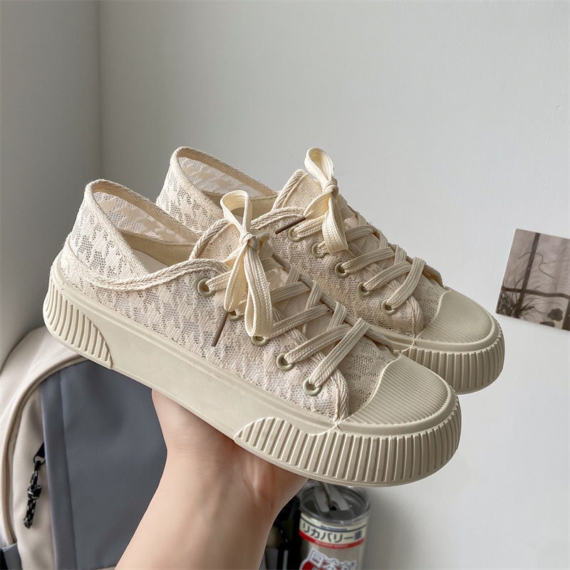 Giày Slip-On Nữ Màu Trắng Phối Ren Thoáng Khí Dễ Phối Đồ Size 35-40 (2 Kiểu)
