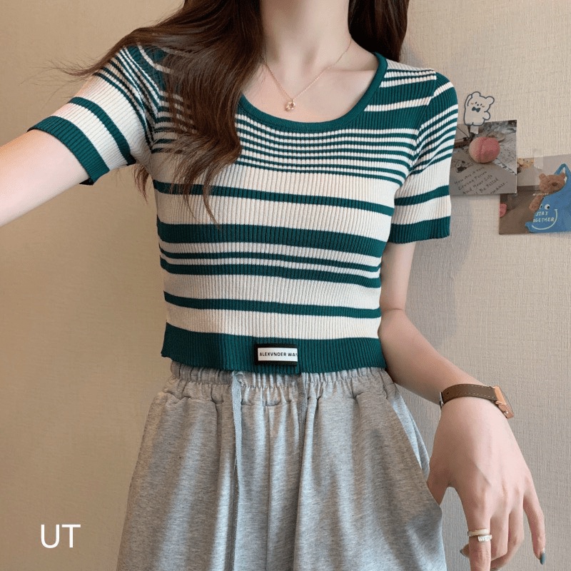 Áo Len Tăm Cổ Tròn Siêu Xinh UP hhp (Mẫu Mới)