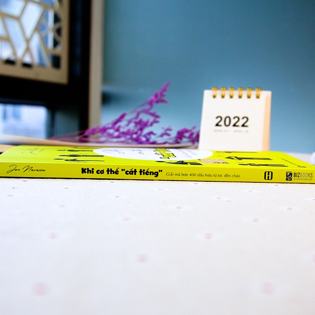 Sách - Khi cơ thể &quot;cất tiếng&quot; - Giải mã hơn 400 dấu hiệu từ tóc đến chân - Bizbooks  - BIZ