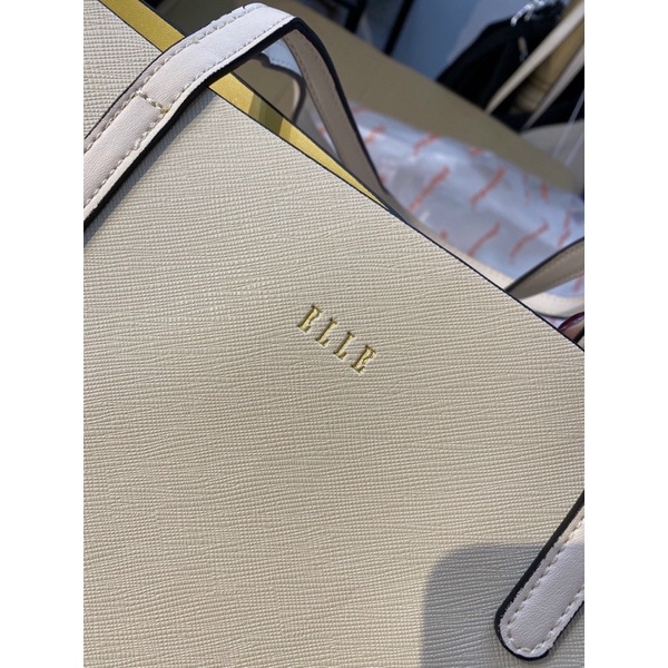 - Túi tote công sở da mềm vừa laptop hottrend Ellie city tote bag-kèm túi đeo chéo-màu trắng phối vàng