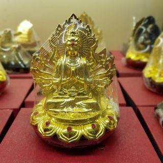 Tượng Phật để xe hơi