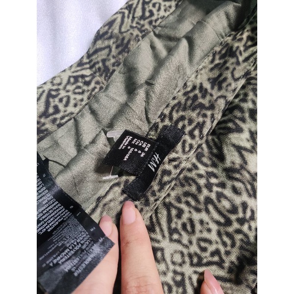 2Hands | Chân váy H&M siêu hack dáng hack mông👯👯