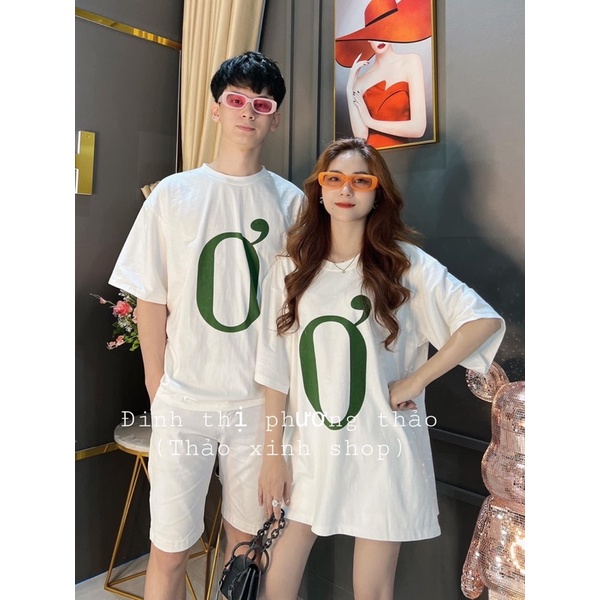 Áo phông chữ đen và chữ xanh TT11