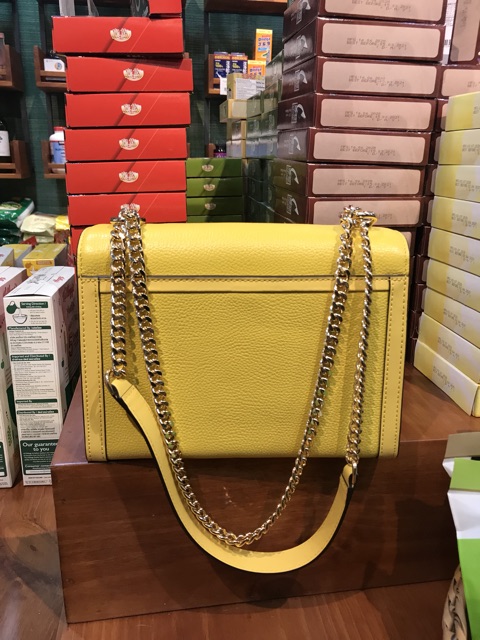 Túi Mk RETAIL bì thư vàng cực xinh Authentic 100%