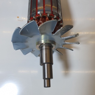 ROTO (ruột) Máy cắt sắt thủy lực phi 25 Hàn Quốc DCA