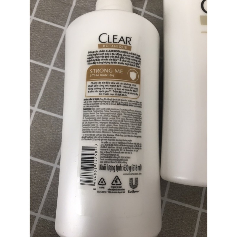 DẦU GỘI SẠCH GÀU CLEAR - THẢO DƯỢC STRONG ME 630g