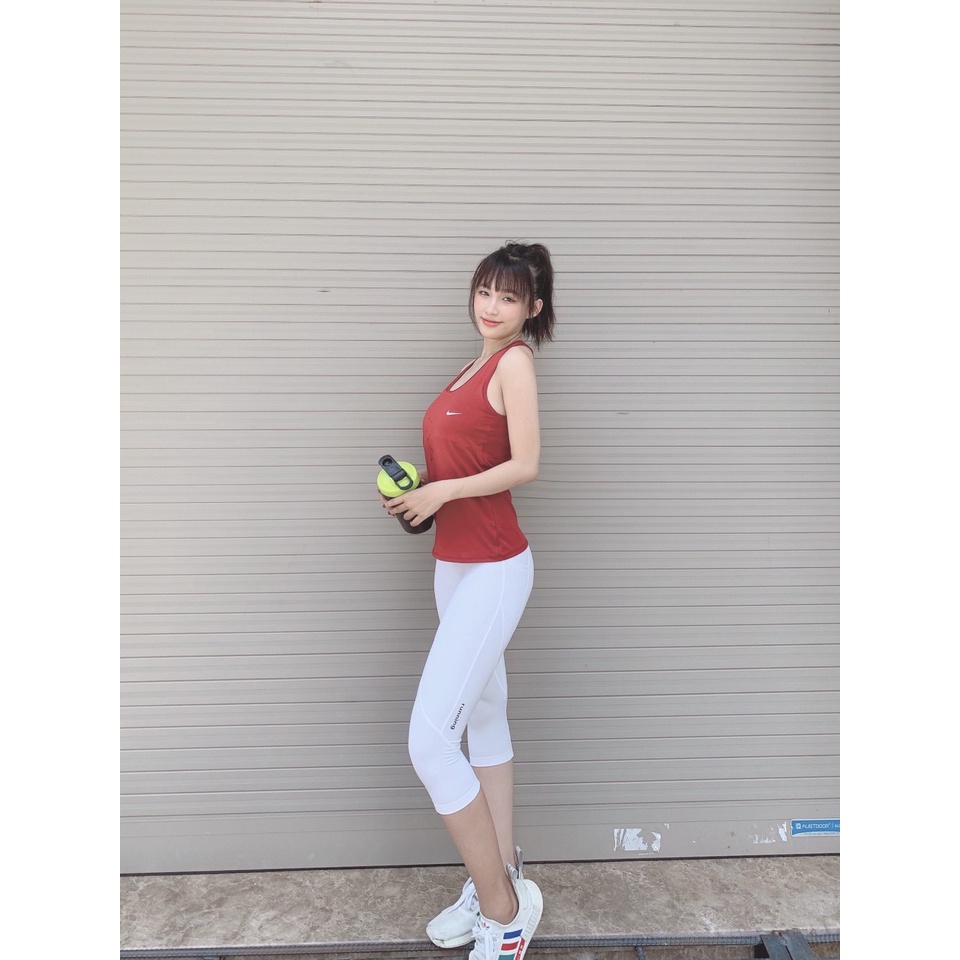 Áo Thể Thao Nữ Dáng 3 Lỗ Tập Gym Yoga 2 lớp vải thun lạnh co dãn 4 chiều ( Tặng Kèm Mút)