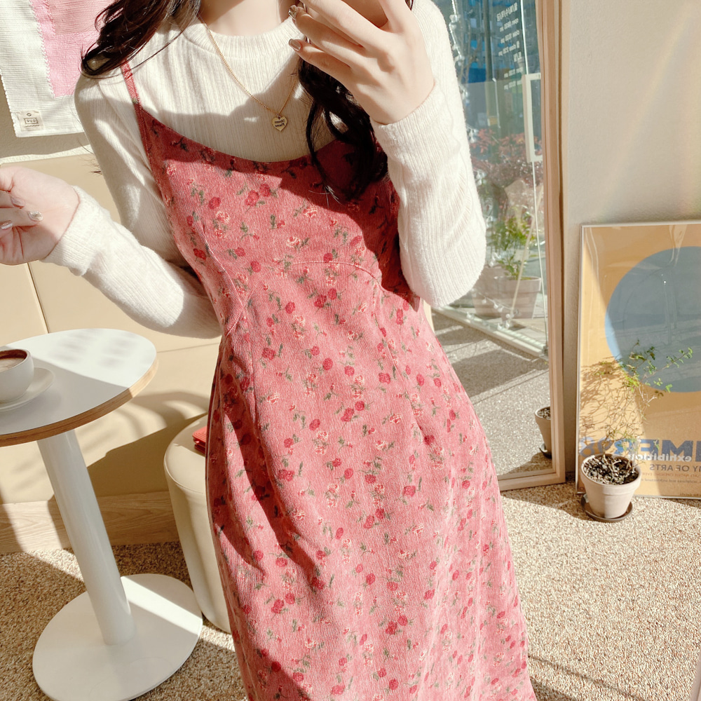 Bộ Áo Thun Dài Tay Cổ Tròn Màu Trơn + Đầm Hoa Midi 32338