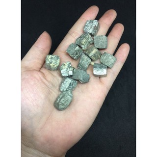 VỤN PYRITE