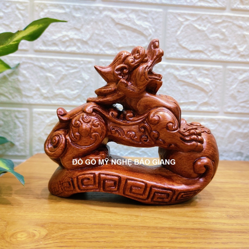 Cặp tỳ hưu gỗ hương mang bạc vàng vào nhà