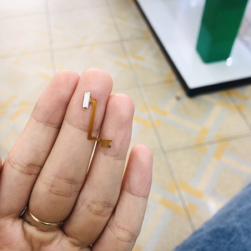 Dây âm lượng(volum)/ dây nguồn OPPO A1k hàng chính hãng zin bóc máy, nút âm lượng/nút nguồn OPPO A1k full chức năng.