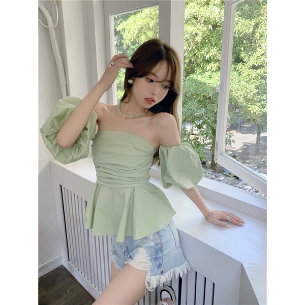 Áo trễ vai tay bồnh màu xanh bơ tôn da xinh xắn