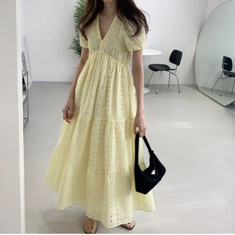 ĐẦM DÀI HỌA TIẾT ĐỤC LỖ