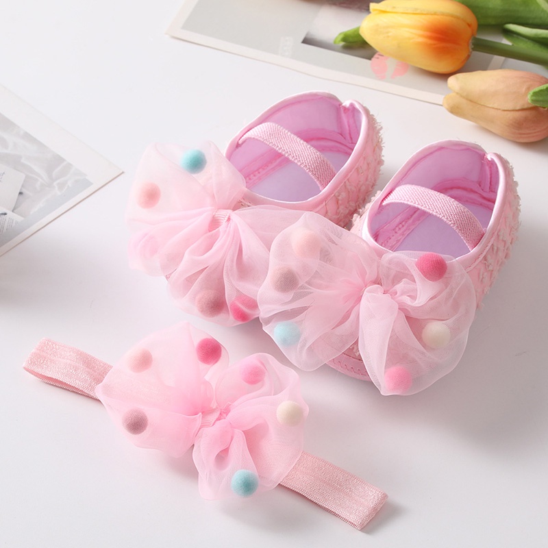Set 2 món gồm băng đô + đôi vớ công chúa dễ thương cho bé gái
