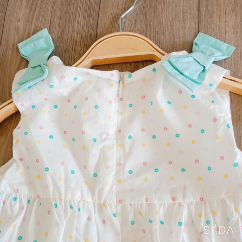 Váy bé gái chấm bi