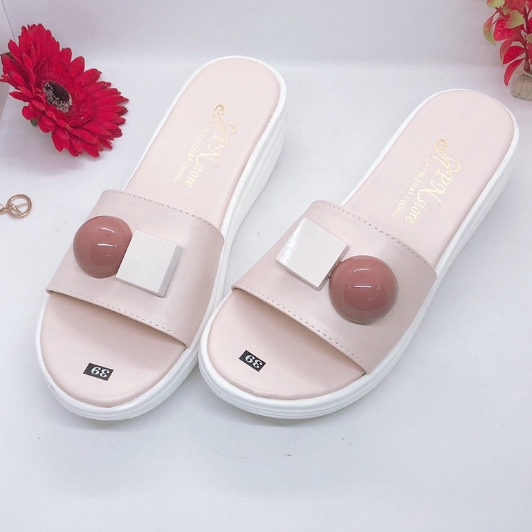 Giày Cao Gót Đế Xuồng Trắng 5cm Kết Vuông Tròn