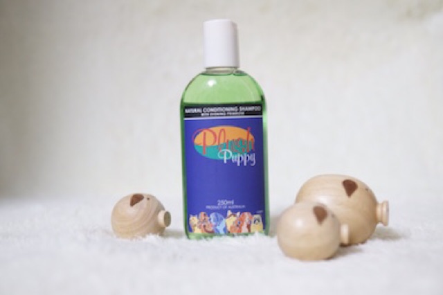 Dầu tắm tinh dầu hoa anh thảo Plush Puppy 250ml