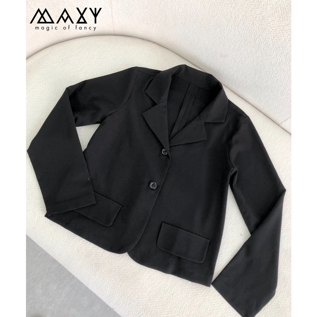 Áo blazer nữ tay dài form freesize đơn giản Zoe blazer Maxy Workshop