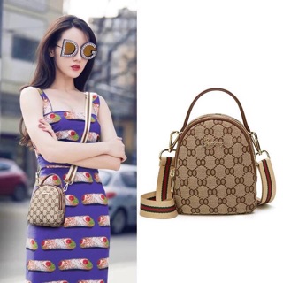 Túi đeo chéo nữ gc con ong siêu xinh