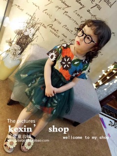 Váy thổ cẩm bé gái