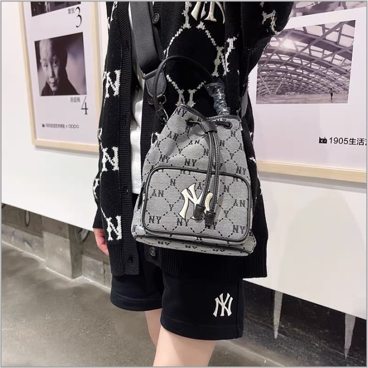 Balo MLB Mini Bo Viền Có Kèm Dây Đeo Chéo ELB141