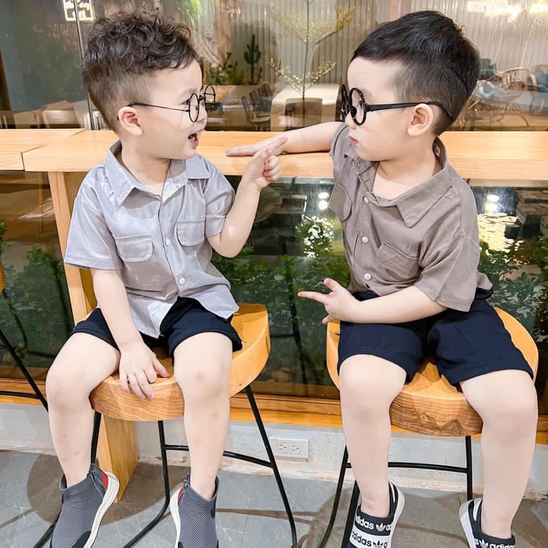 BỘ ĐỒ Bé Trai áo sơ mi cộc mix quần jean đen (9-20kg)