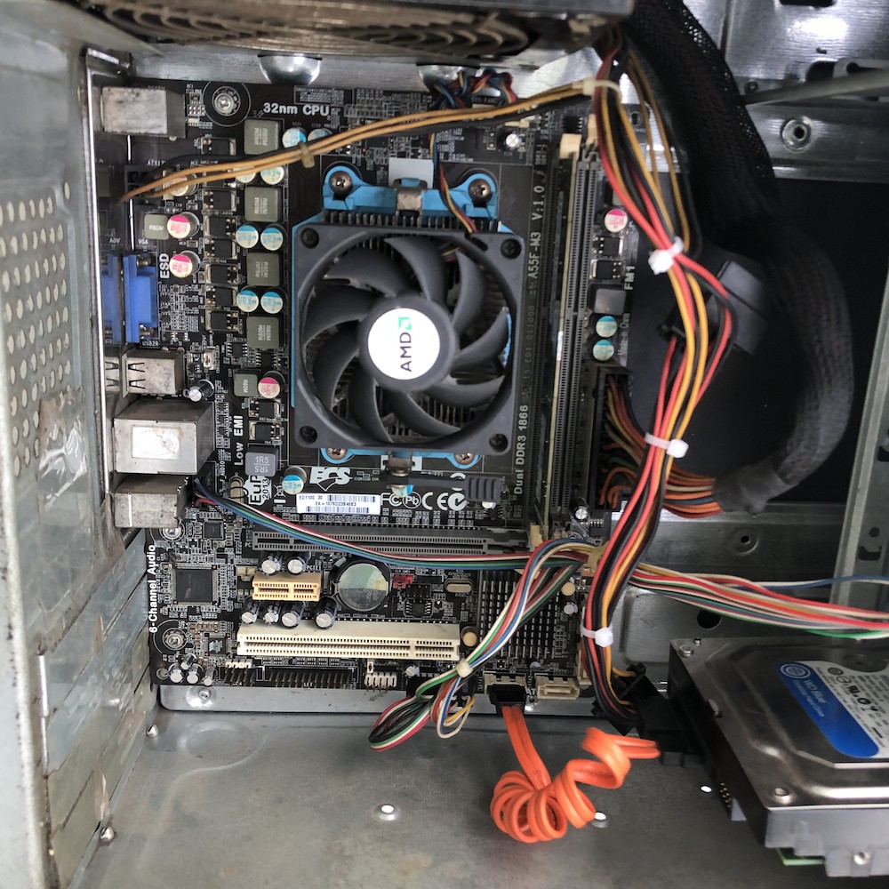 Bộ máy vi tính CPU Bộ máy vi tính CPU Cores: 2 Threads: 2 - 3.2GHz, DDRam 4GB DDR3, Chơi Game, Văn phòng, Học Online.3.2 | BigBuy360 - bigbuy360.vn