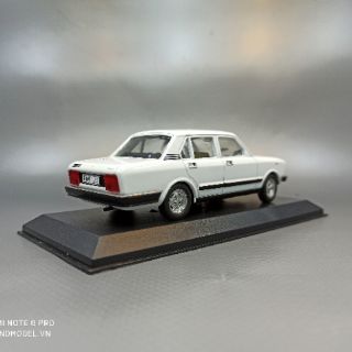 Mô hình xe Fiat 132