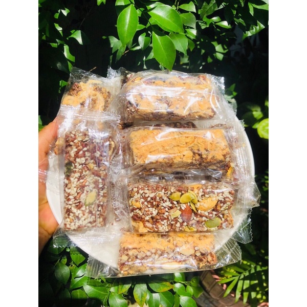 [siêu rẻ] Thanh Gạo Lứt Chà Bông Ức Gà Granola hỗ trợ giảm cân, Eatclean và ăn vặt healthy 300gr