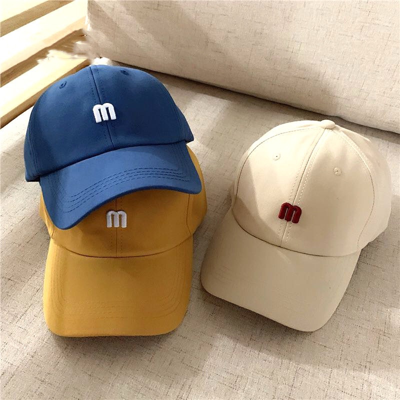 Mũ lưỡi trai cotton in chữ M phong cách cổ điển cá tính cho nam và nữ