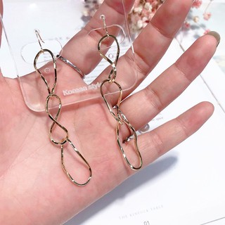 khuyên tai xoắn 3 số 8