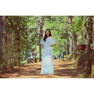 Đầm maxi ren trễ vai