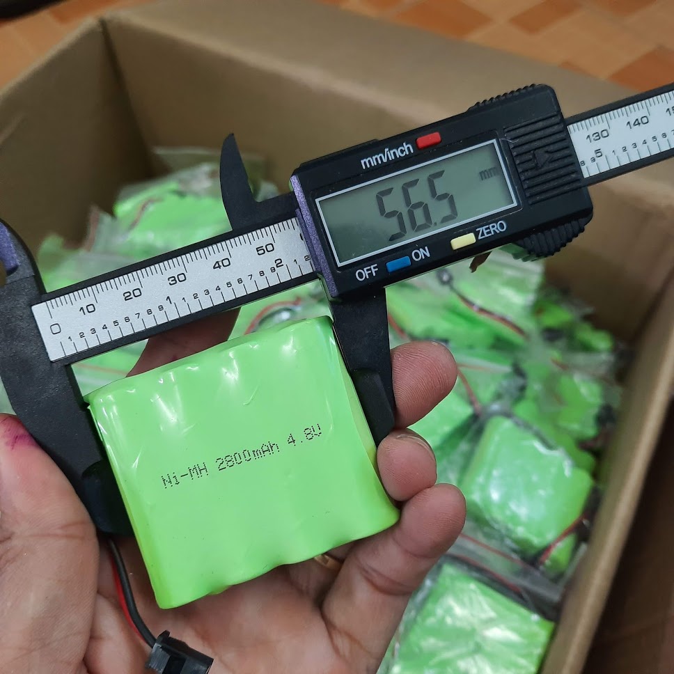 Pin xe điều khiển 4.8v SM-2P dung lượng cao 1400mah/1800mah/2000mah/2800m  cho xe mô hình điều khiển từ xa