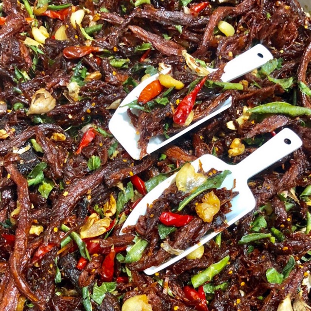 Khô bò đập lá chanh  (200g)