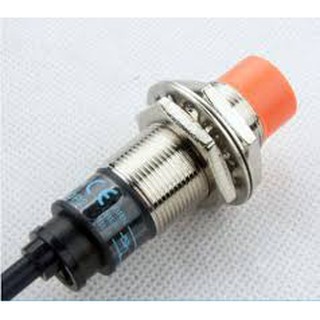 Cảm biến từ Autonics PR18-8DP2
