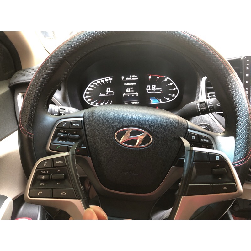 Ga tự động Hyundai Accent 2018-2023 tích hợp lim