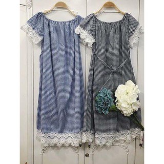Váy kẻ viền ren Zara