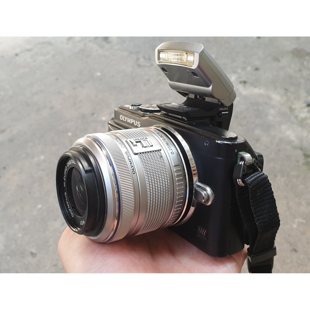 Máy ảnh Olympus E-PL5 + lens 14-42mm - 16,1 megapixel - Quay Phim Full HD - Mới 95%