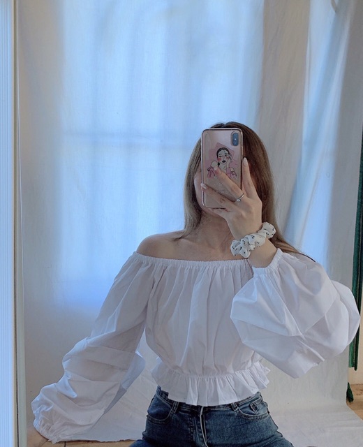Áo croptop bẹt vai tay nhún